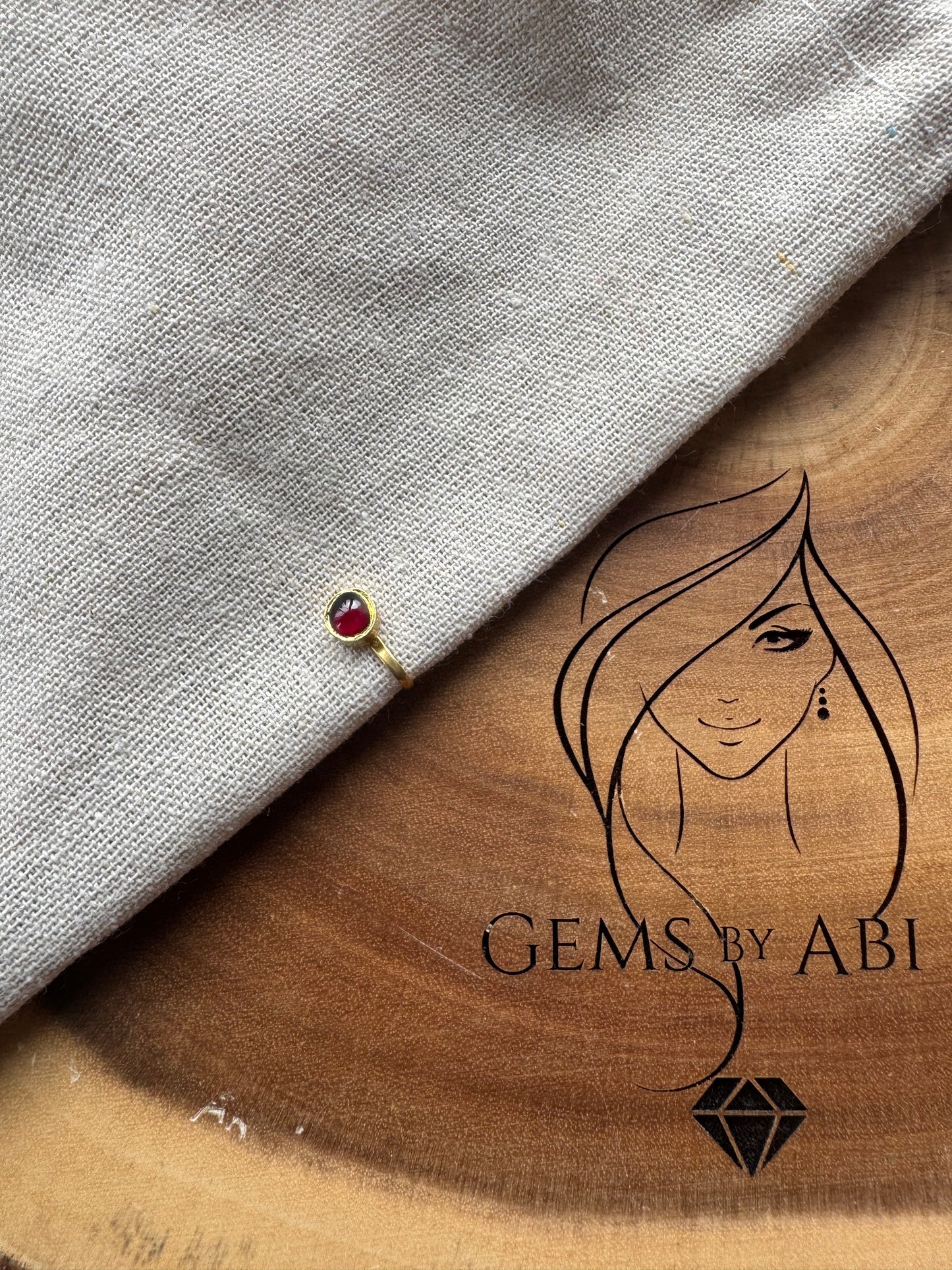 Single Stone Nose Pin