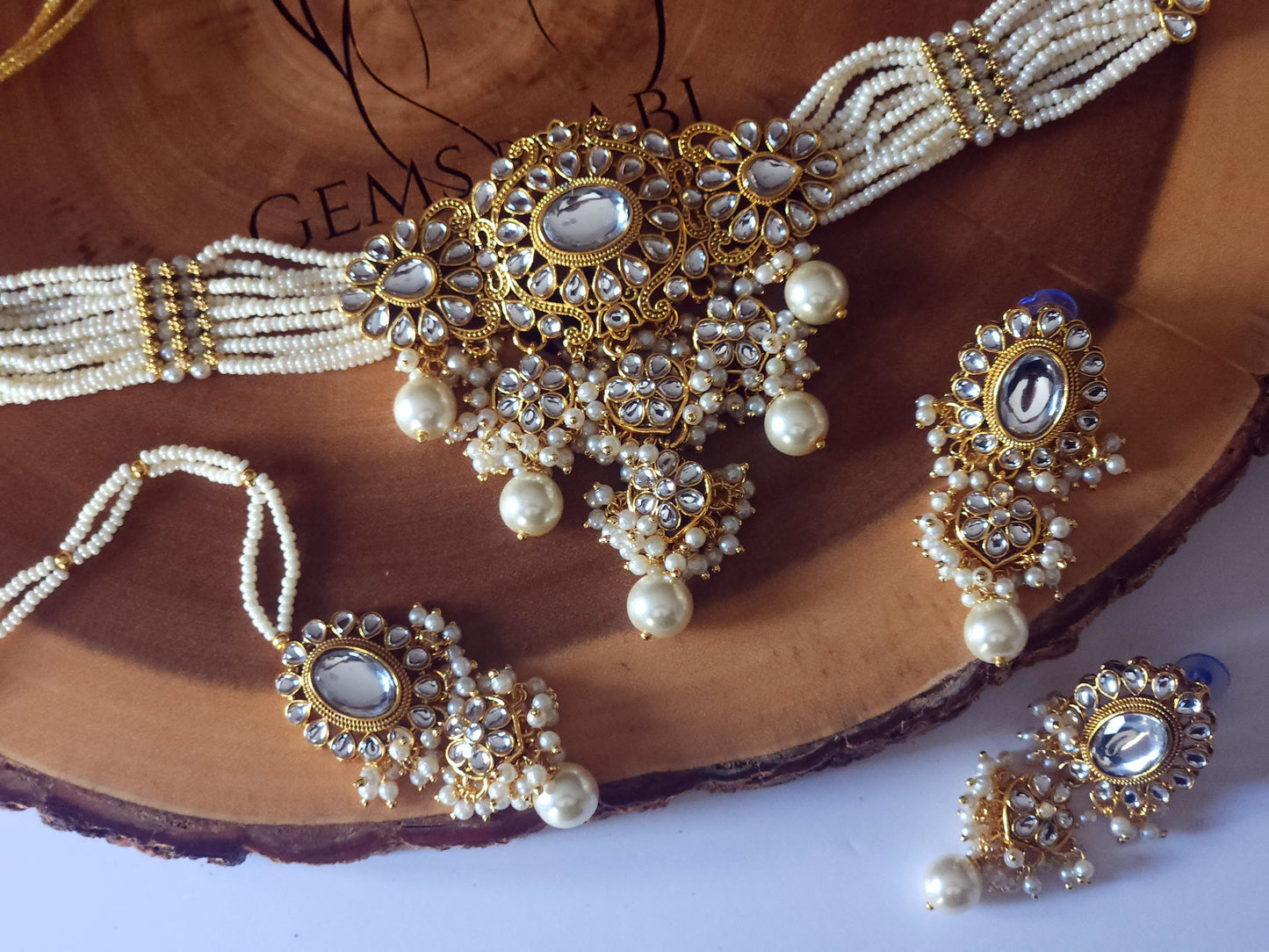 Kundan choker set