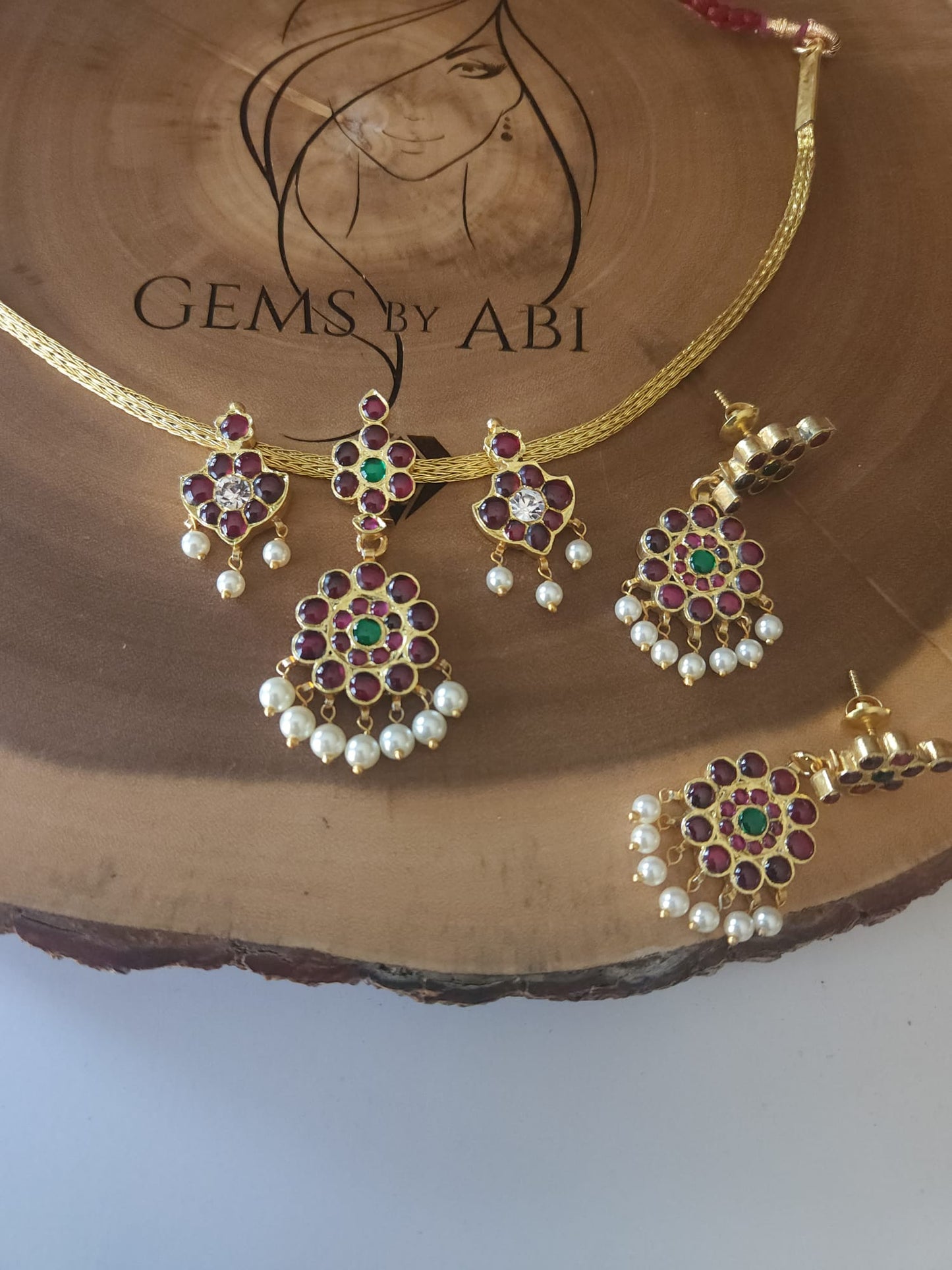 Araku Necklace Set