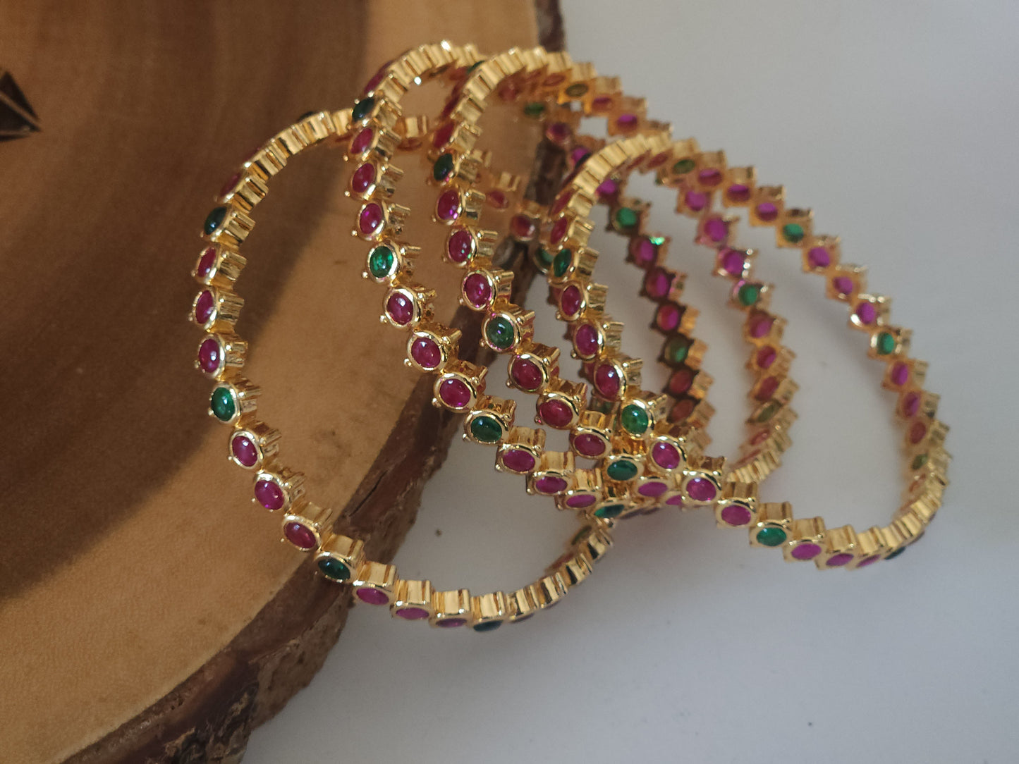 Kemp Circle shape bangles